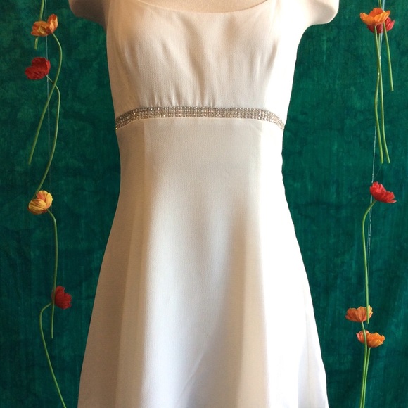 Callipygian Rhinestone Mini Dress White SS18 - NWT - Picture 2 of 4